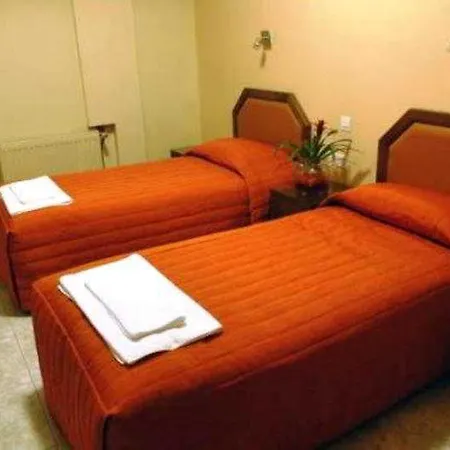 Pyramos Otel
