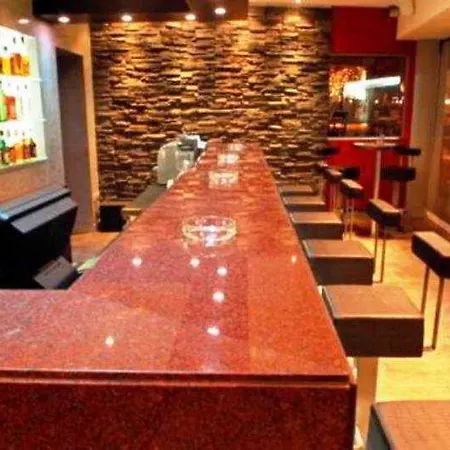 Otel Pyramos 2*